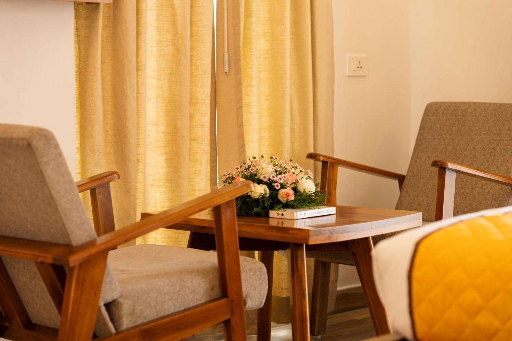 Solo Inn By Hawk Hospitality Kochi 외부 사진