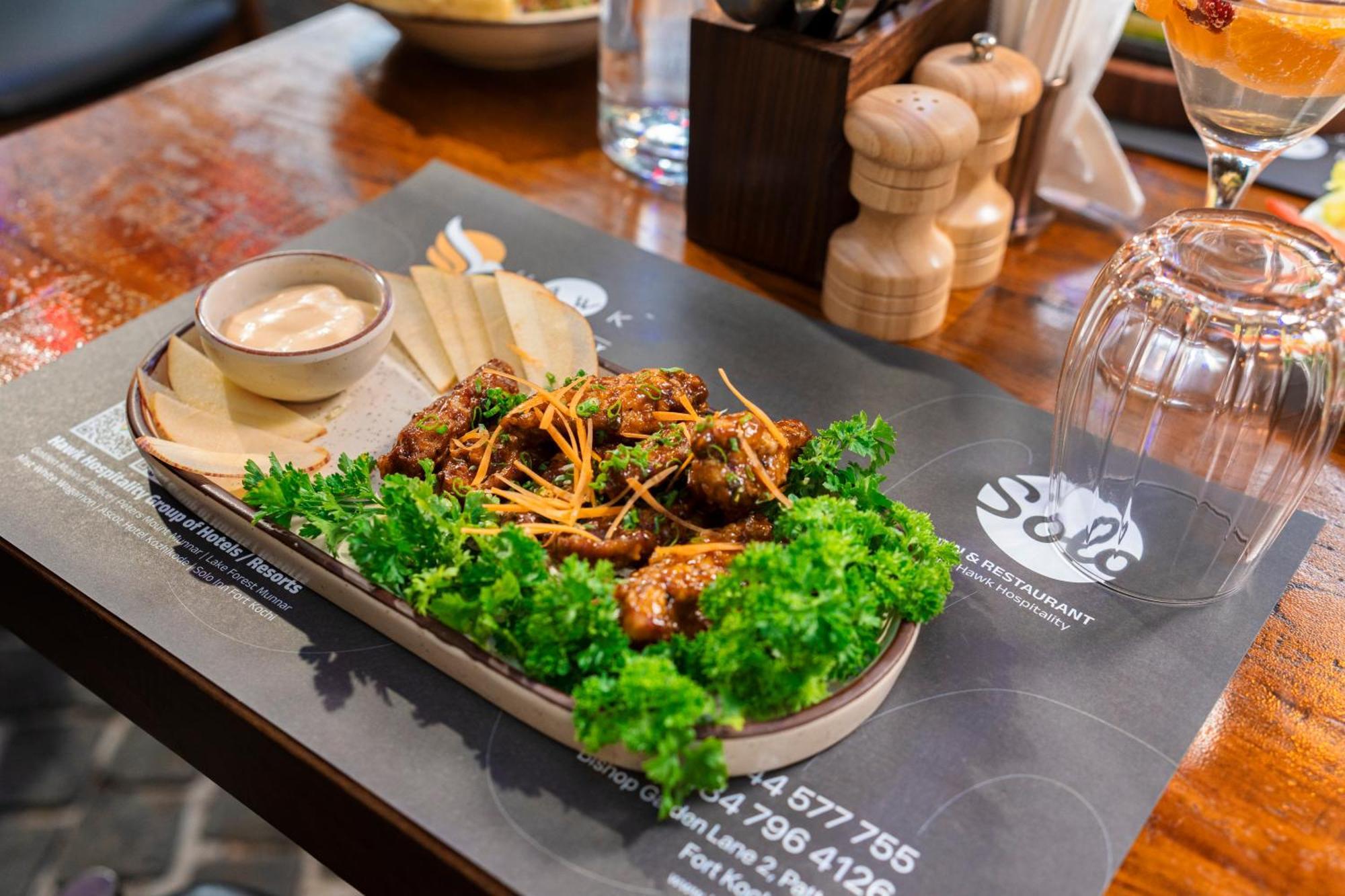 Solo Inn By Hawk Hospitality Kochi 외부 사진