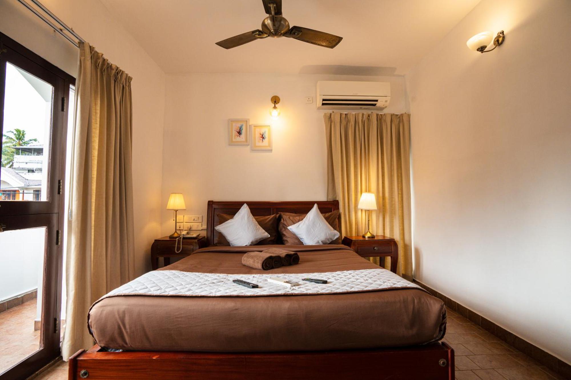 Solo Inn By Hawk Hospitality Kochi 외부 사진